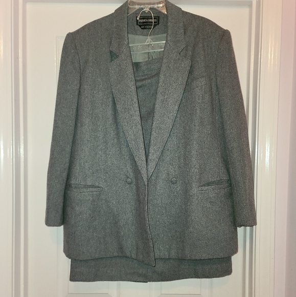 𝅺WOOL suit by Parricia Roberts - Picture 2 of 7